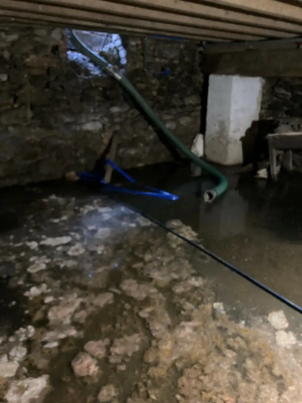 Pompage de cave suite à une canalisation bouchée à Lacabarede dans le Tarn